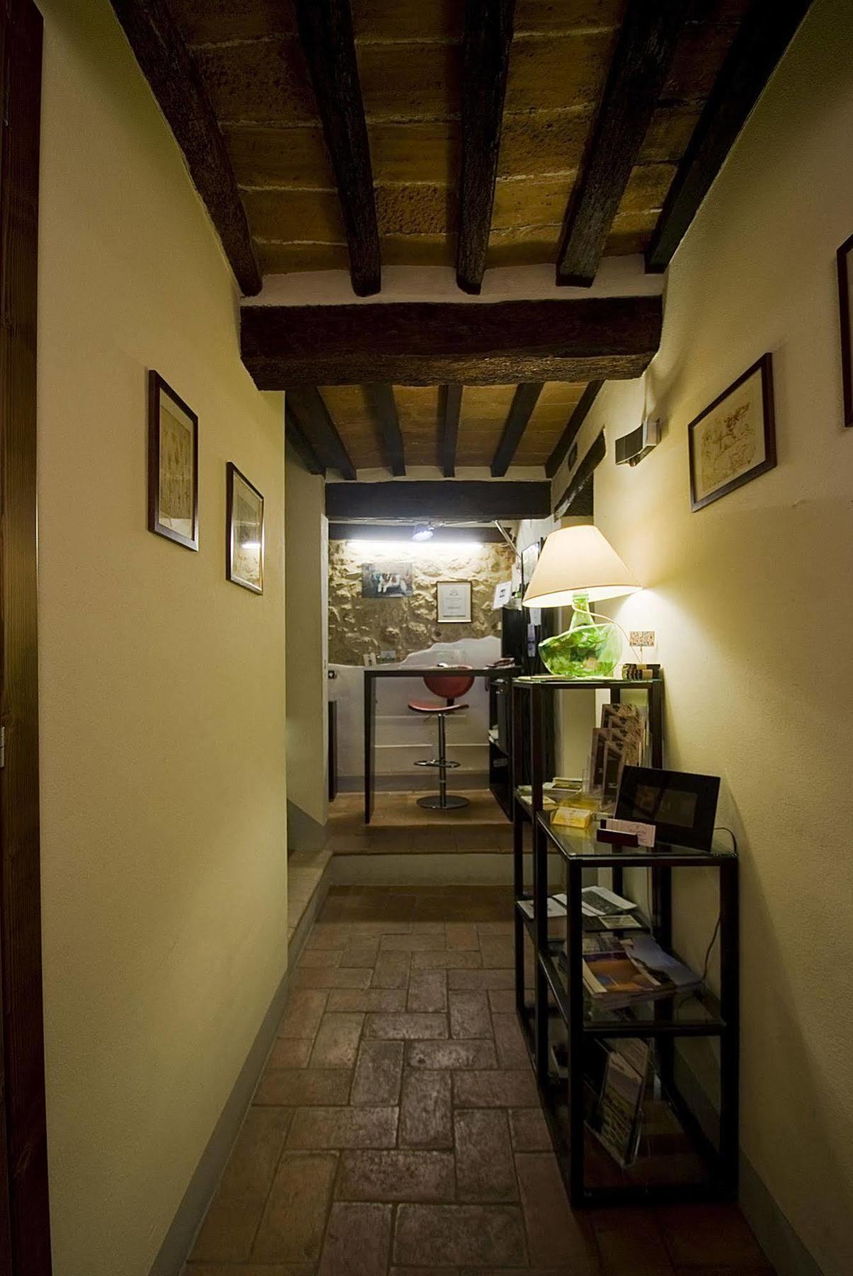 ホテル ヴィコーロ デッロステ Montepulciano Stazione エクステリア 写真